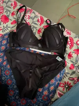 review-img