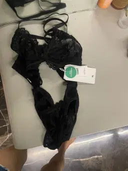 review-img
