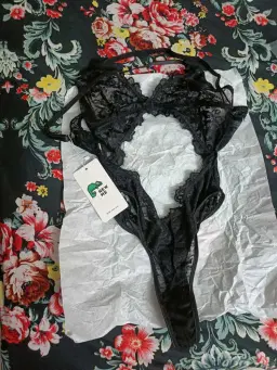 review-img