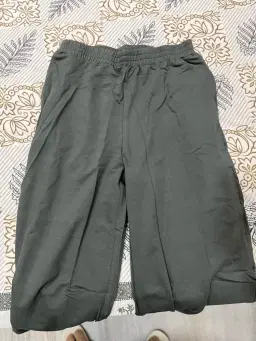 review-img