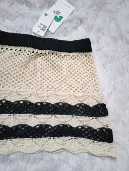 review-img