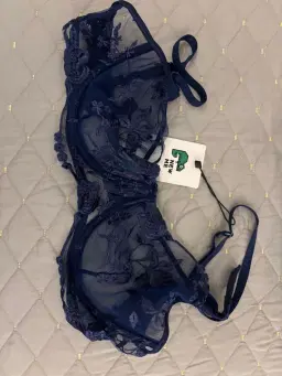 review-img