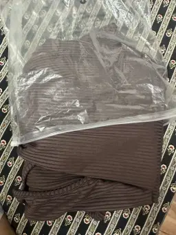 review-img