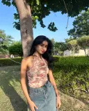 review-img