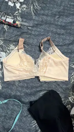review-img