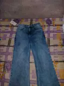 review-img