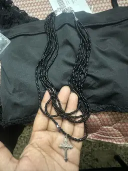 review-img