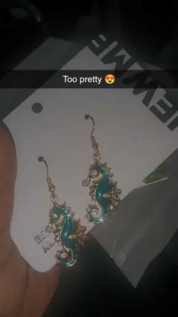 review-img