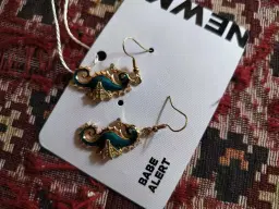 review-img