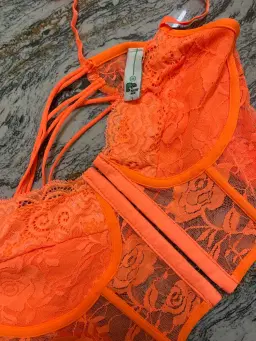 review-img