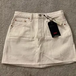 review-img