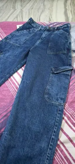 review-img