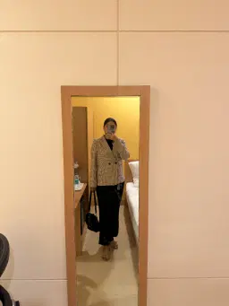 review-img