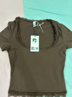 review-img
