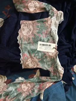 review-img