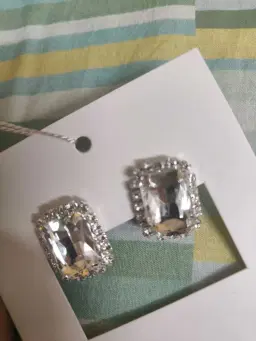 review-img
