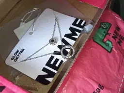 review-img