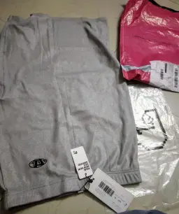 review-img